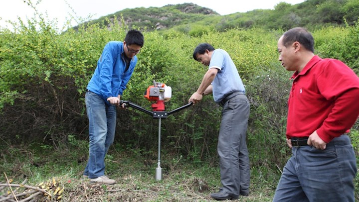 青海省生态系统服务功能与价值评估项目土壤取样